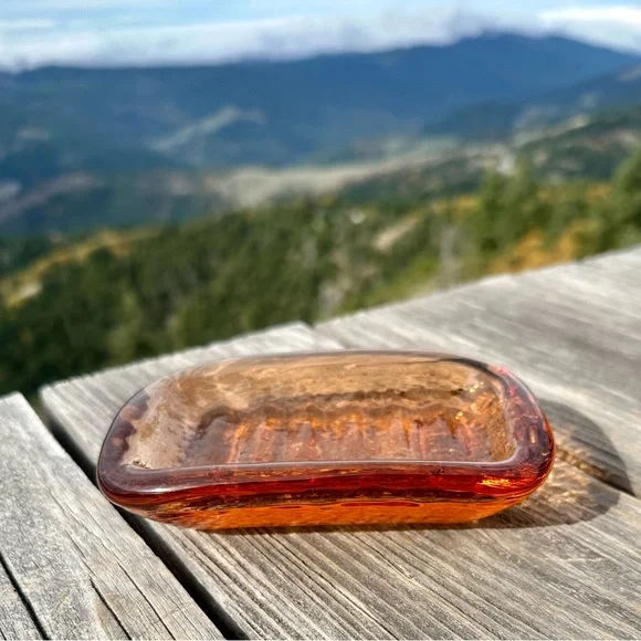 Fire and Light Glass Art Soap Dish in Peach or Copper Color, perfect condition - Picture 4 of 5